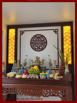 Bàn thờ gỗ hương đá họa tiết sen thủng